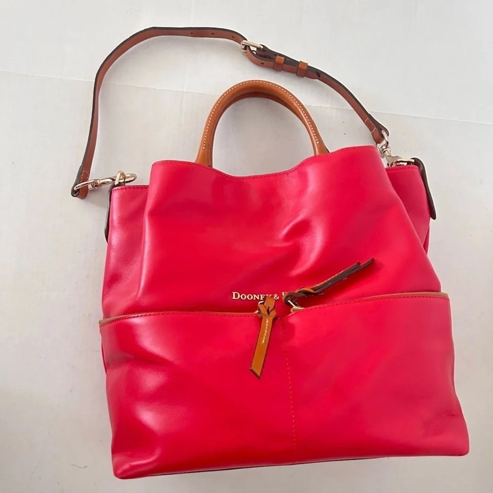 Dooney and Bourke | City Large Dawson LJ050 GE Red Leather Tote Bag